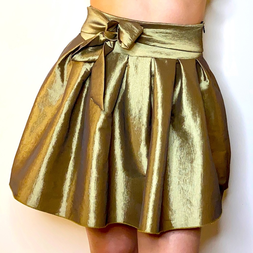 Olive Short Skirt | Kafé